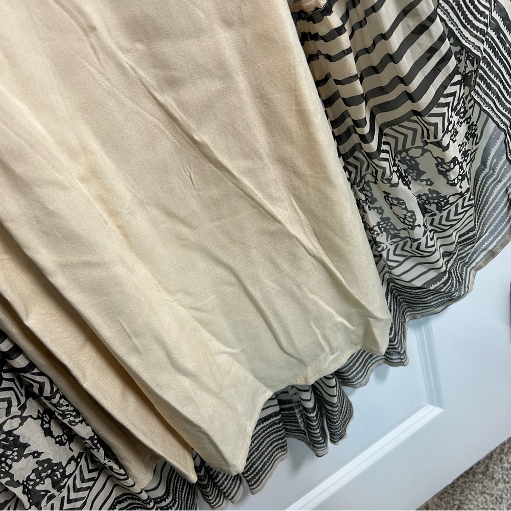 Anthropologie Talulah Cream and Black Ruched‎ Tiered Midi Dress Size XS Boho - Picture 8 of 16